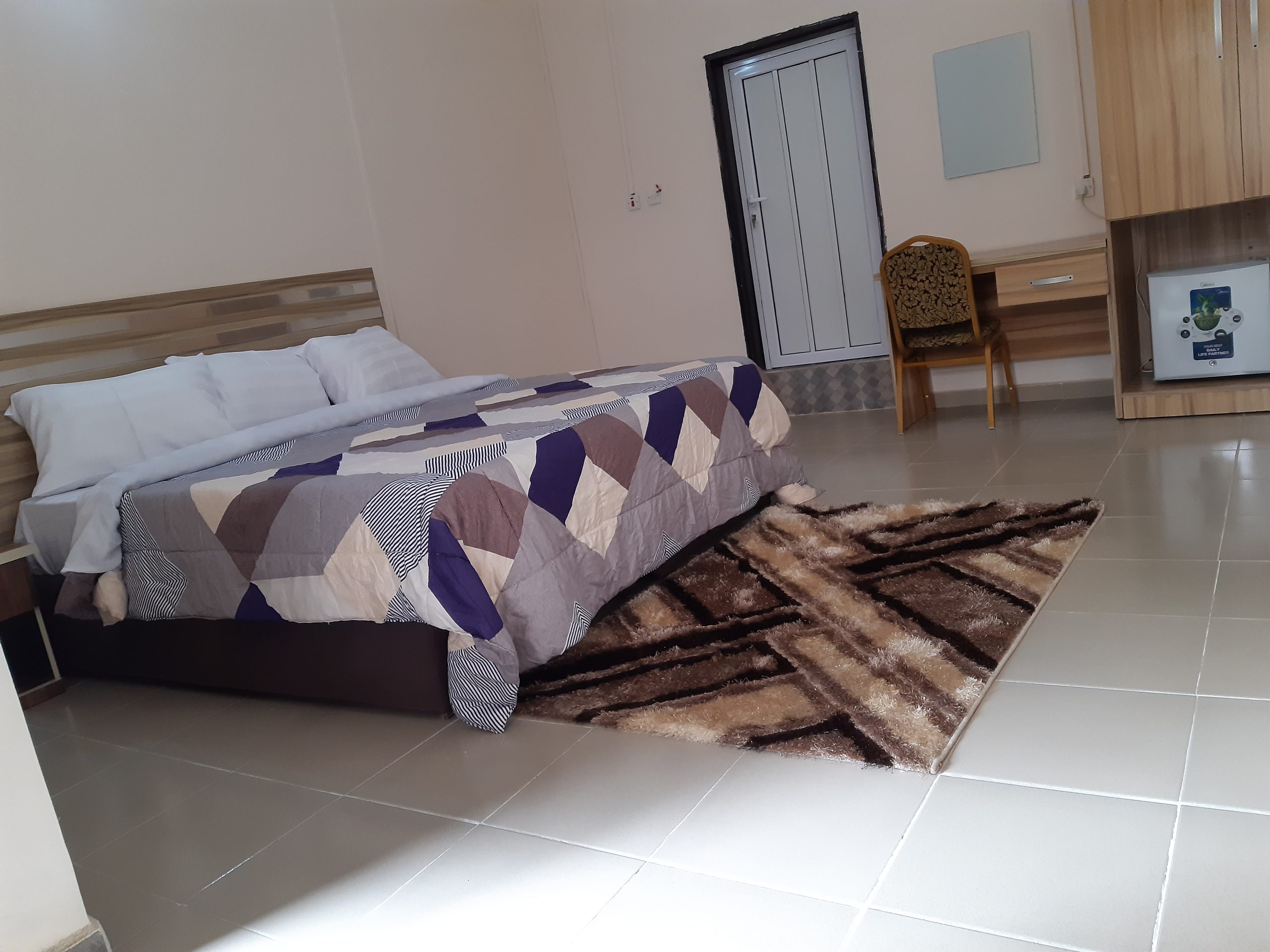 KING-SIZE DOUBLE SUITE